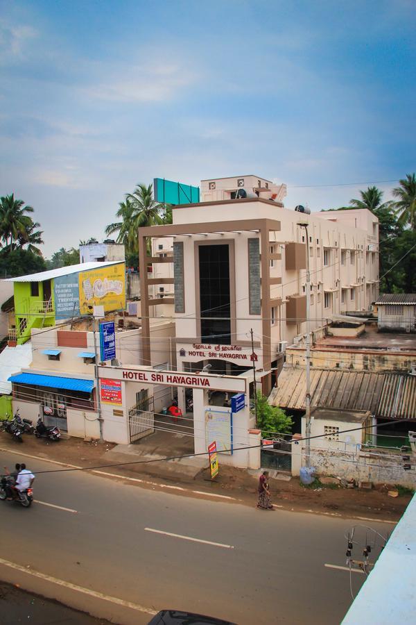 Hotel Sri Hayagriva Tiruchirappalli Exteriör bild